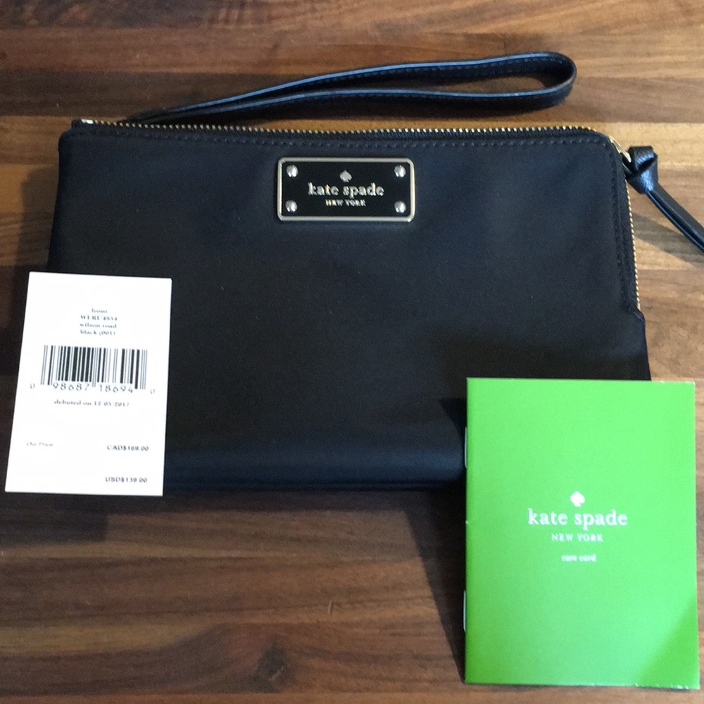 New Kate Spade Wristlet